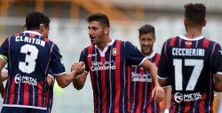 fc-crotone-v-citta-di-palermo-serie-diwqmpcof45x